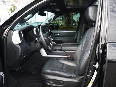 Used 2023 Toyota Tundra Platinum image 8