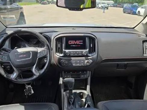 Used 2017 GMC Canyon SLE w/ All Terrain Package AWD/4WD image 4