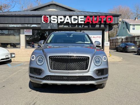 Used 2019 Bentley Bentayga V8 Sport Utility 4D image 2