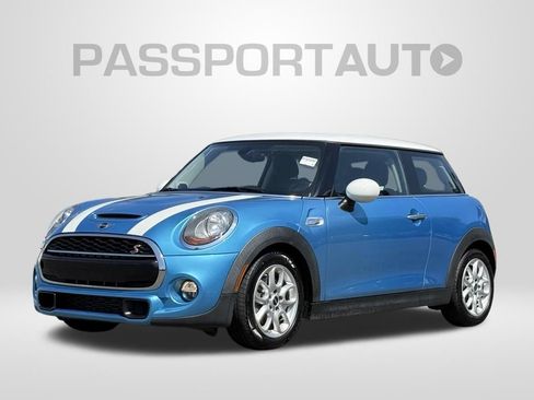 Used 2017 MINI Cooper S FWD image 1