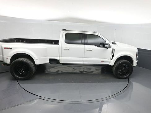Used 2024 Ford F450 Limited w/ FX4 Off-Road Package AWD/4WD image 31