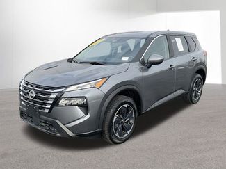 Used 2024 Nissan Rogue SV video 1