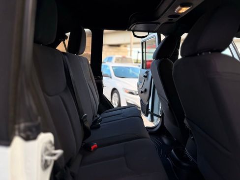 Used 2016 Jeep Wrangler Unlimited Sport w/ Connectivity Group image 16