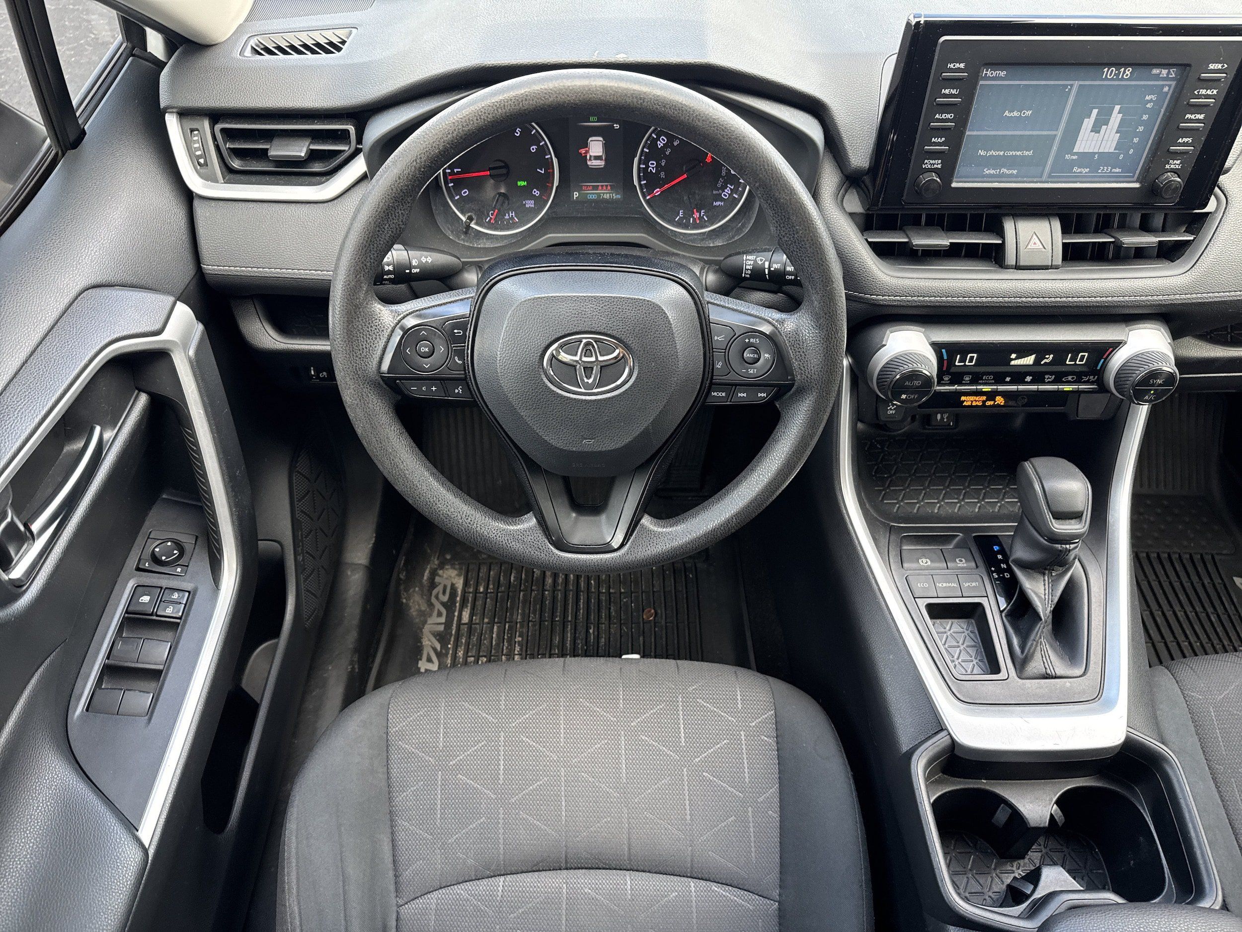 Used 2019 Toyota RAV4 XLE FWD image 17