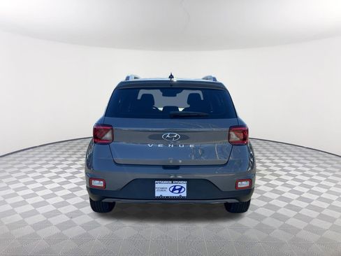 Used 2023 Hyundai Venue SEL image 8