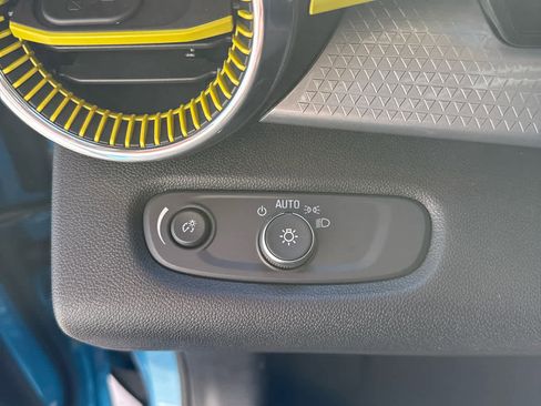 New 2026 Chevrolet Trax LT w/ Driver Confidence Package image 21