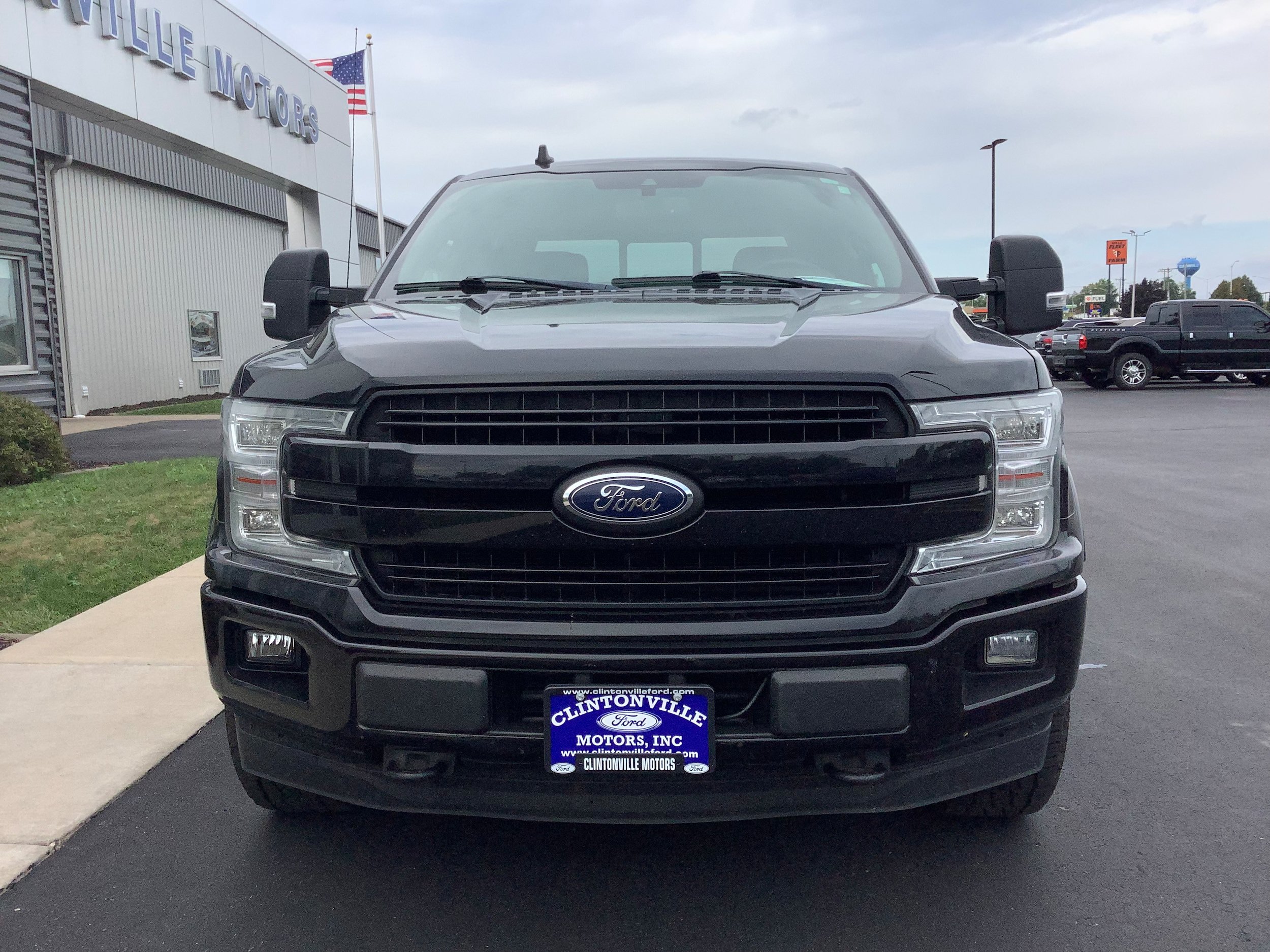 Used 2019 Ford F150 Lariat w/ Equipment Group 502A Luxury AWD/4WD image 3