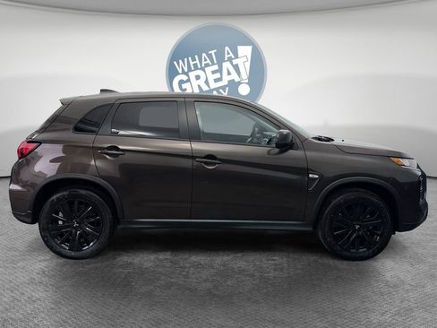 New 2026 Mitsubishi Outlander Sport LE image 2