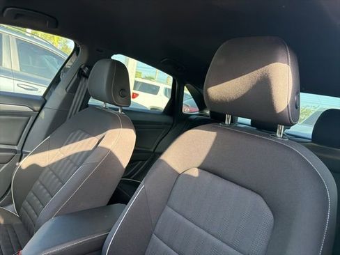 Used 2023 Volkswagen Jetta Sport image 25