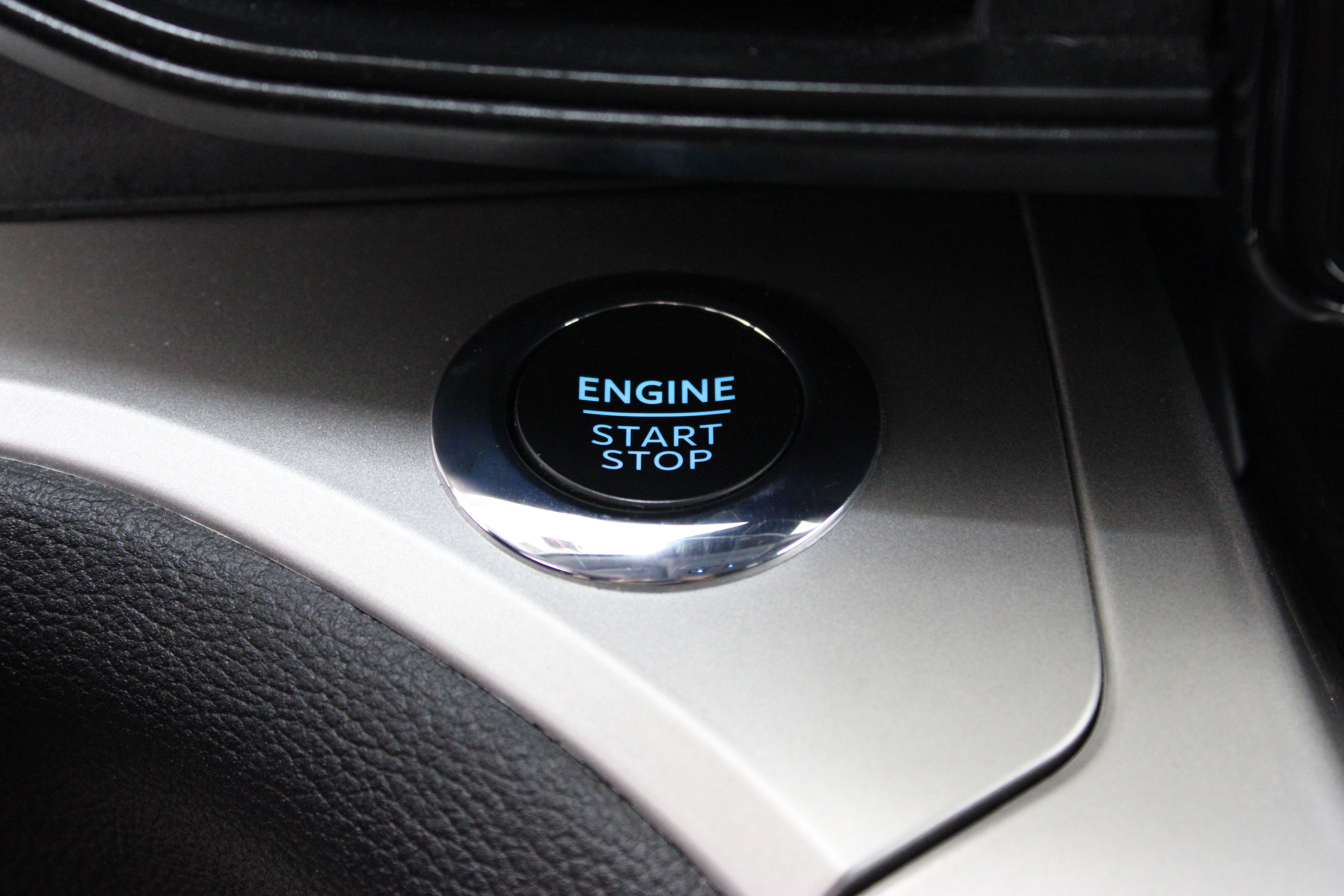 Used 2022 Ford Explorer XLT AWD/4WD image 18