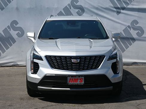 Used 2022 Cadillac XT4 Premium Luxury w/ Safety Alert Package image 2