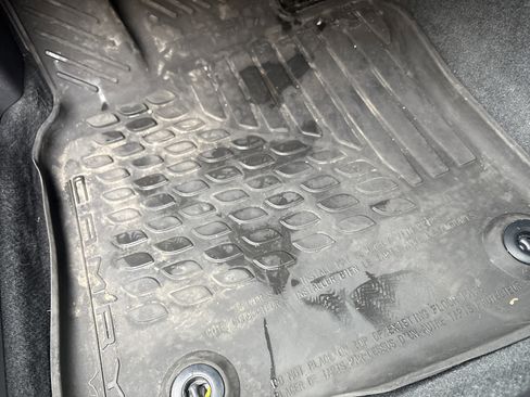 Used 2023 Toyota Camry SE image 17