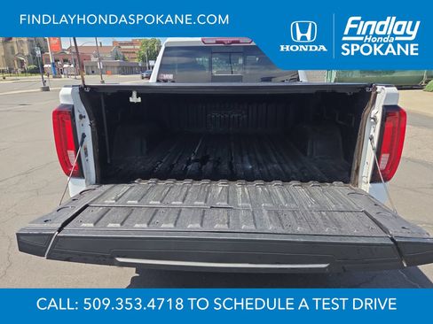Used 2021 GMC Sierra 1500 AT4 w/ AT4 Value Package AWD/4WD image 11