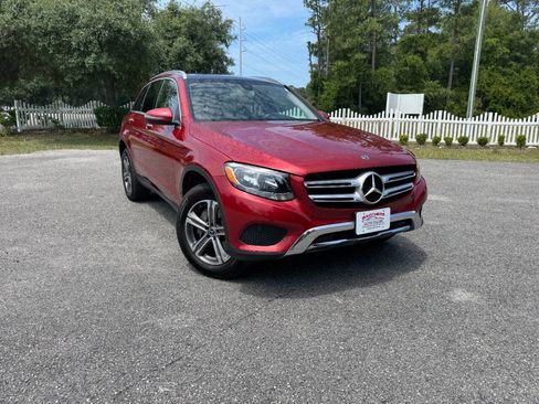Used 2019 Mercedes-Benz GLC 300 4MATIC image 40