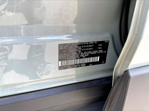 Used 2022 Toyota RAV4 XLE w/ Convenience Package FWD image 33