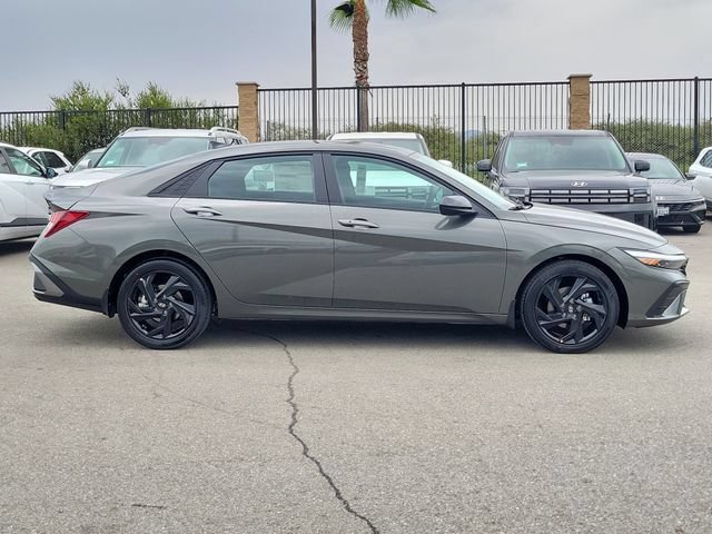 New 2026 Hyundai Elantra SEL Sport FWD image 33