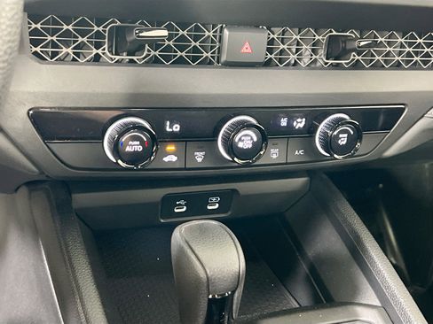 Used 2023 Honda Accord LX image 14