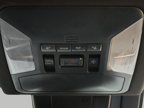 Used 2021 Toyota RAV4 XSE AWD/4WD image 40