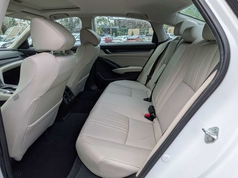 Used 2022 Honda Accord Touring image 13