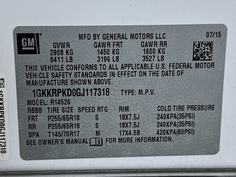 Used 2016 GMC Acadia SLE FWD image 31