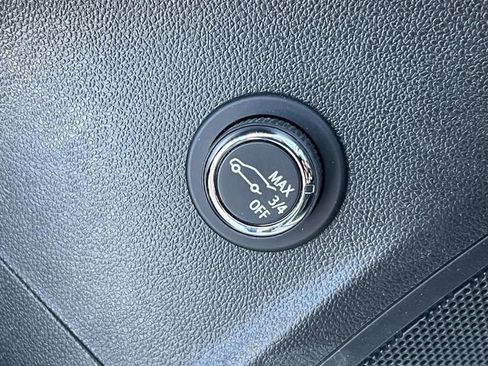 Certified 2023 Buick Envision Essence image 18