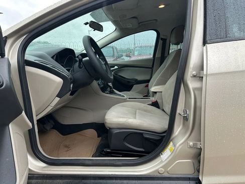 Used 2017 Ford Focus SE FWD image 14