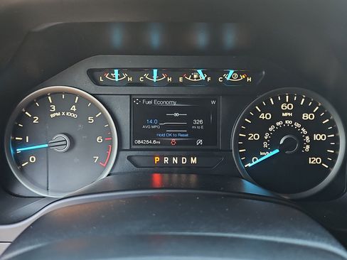 Used 2018 Ford F150 XLT w/ Equipment Group 302A Luxury AWD/4WD image 19