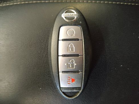 Used 2021 Nissan Kicks SV FWD image 32