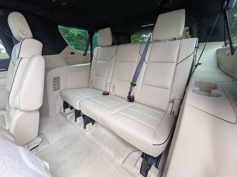 Used 2021 Cadillac Escalade ESV Premium Luxury w/ Driver Assist Tech Package RWD image 15