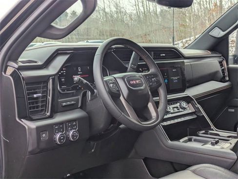 Used 2024 GMC Sierra 2500 AT4 w/ AT4 Premium Plus Package image 14