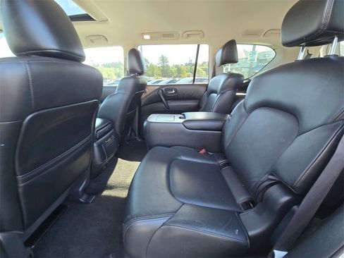 Used 2021 Nissan Armada SL w/ Captain's Chairs Package image 10