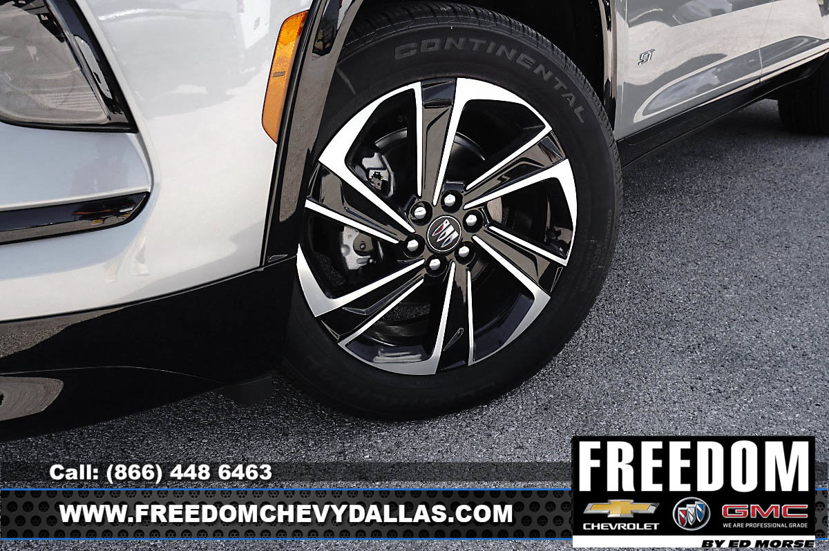 New 2026 Buick Enclave Sport Touring w/ Power Package FWD image 9