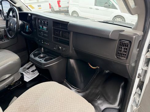 Used 2020 Chevrolet Express 3500 3500 Van 139 w/ Power Convenience Package image 12