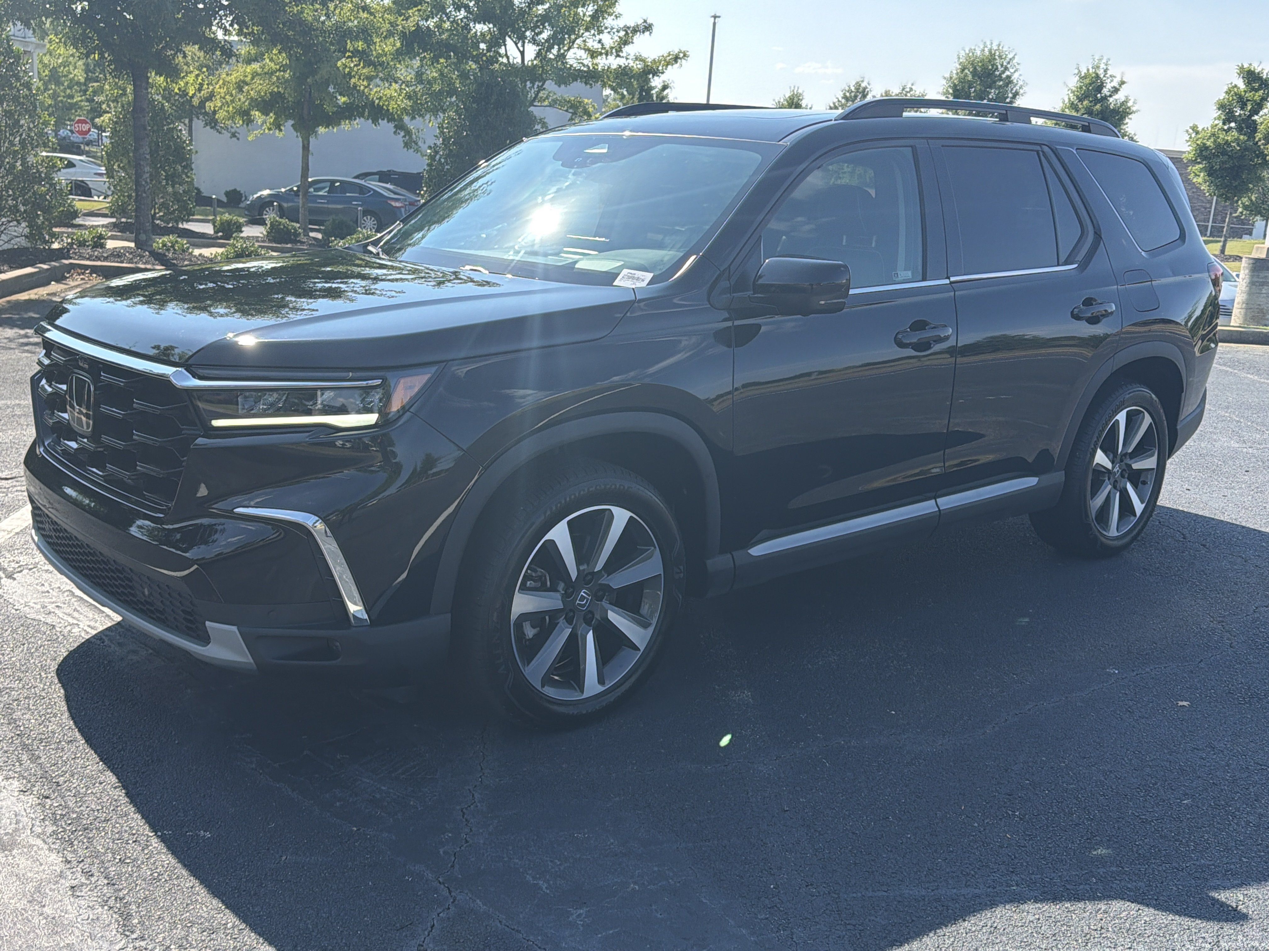 Used 2024 Honda Pilot Elite image 5