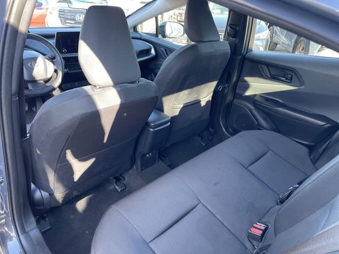 Used 2025 Toyota Prius LE image 12