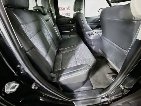 Used 2023 Toyota Tundra Limited AWD/4WD image 29