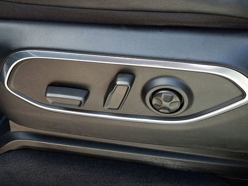 Used 2024 Jeep Wagoneer L Series III w/ Flexible Seating Group AWD/4WD image 28