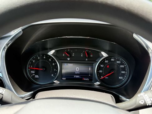 Used 2023 Chevrolet Equinox LT FWD image 16