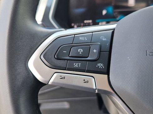 Used 2024 Volkswagen Tiguan Wolfsburg Edition image 20