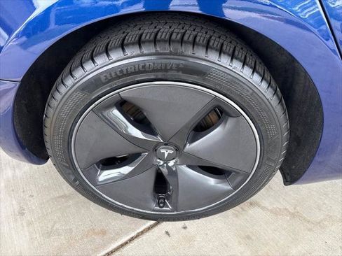 Used 2018 Tesla Model 3 Long Range AWD/4WD image 11