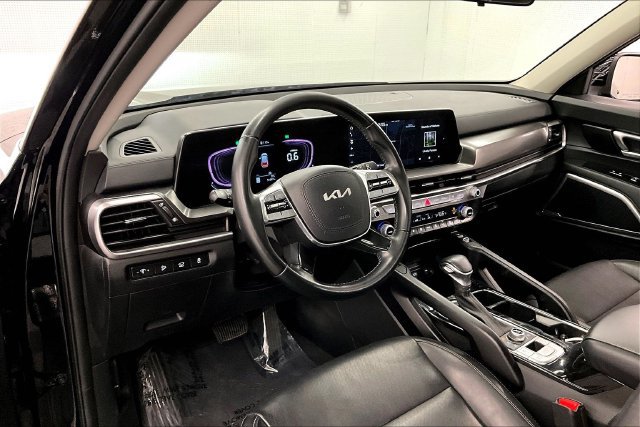 Used 2025 Kia Telluride S AWD/4WD image 15