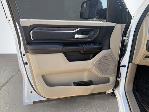 Used 2019 RAM 1500 Big Horn image 23