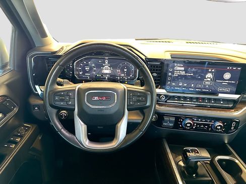 Used 2024 GMC Sierra 1500 Elevation w/ Elevation Premium Package AWD/4WD image 25