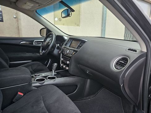 Used 2015 Nissan Pathfinder SV image 23