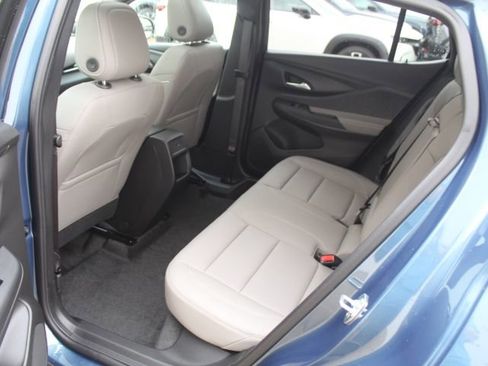 Used 2024 Buick Envista Avenir image 33