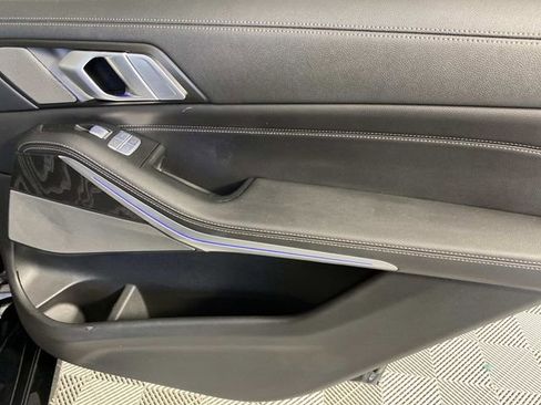 Used 2020 BMW X7 xDrive40i w/ Premium Package AWD/4WD image 27