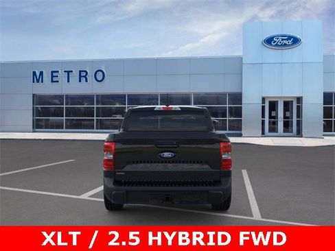 New 2025 Ford Maverick XLT image 6