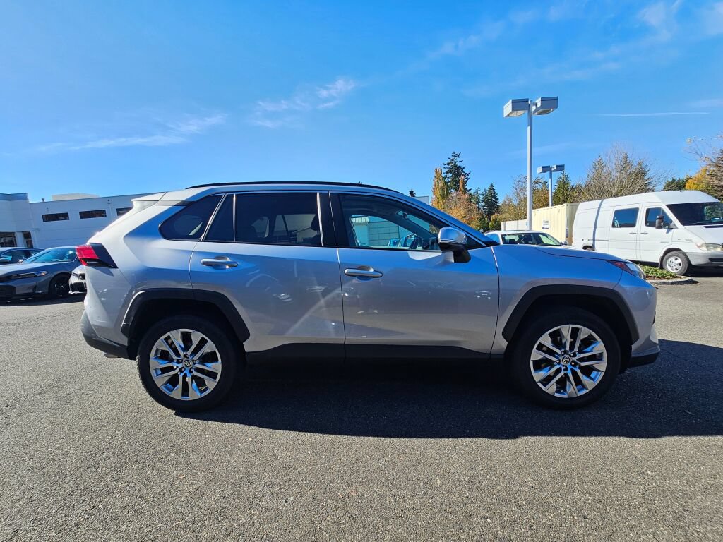 Used 2024 Toyota RAV4 XLE Premium w/ Weather Package AWD/4WD image 8