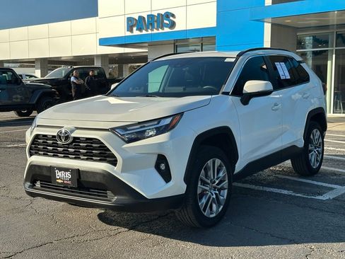 Used 2022 Toyota RAV4 XLE Premium image 3