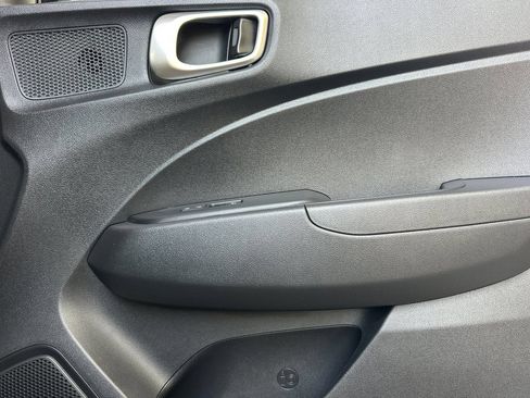 Certified 2026 Hyundai Venue SE FWD image 22
